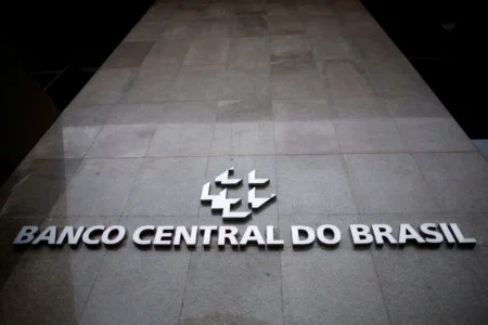 Mercado reduz previsão de inflação em 2026 e prevê Selic maior em 2028, indica Relatório Focus