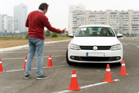 Detrans de quatro estados excluem baliza do exame prático para a CNH