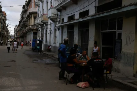 Apagão atinge metade oeste de Cuba e deixa Havana e várias províncias sem energia