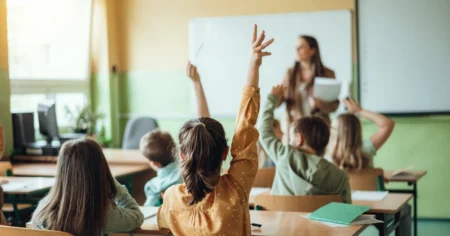 Concurso SED SC entra na última semana de inscrições com 10 mil vagas na Educação