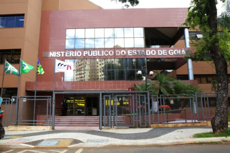 Concurso MP GO abre inscrições em maio com salário inicial de R$ 11,8 mil