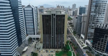 Concurso CRT ES 2026: Edital com 290 vagas e salários de até R$ 4.956 está aberto