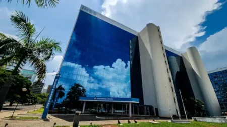 Concurso INSS 2026 pede 10 mil vagas; salários chegam a R$ 9,2 mil