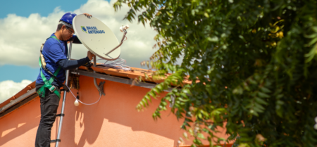 Últimos dias para pedir antena parabólica digital grátis e garantir acesso a conteúdos educacionais