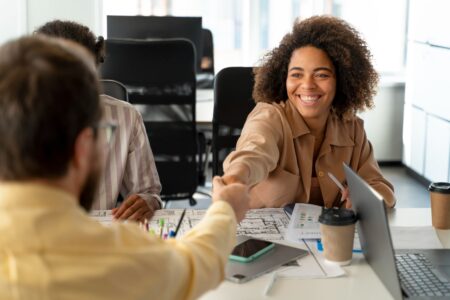 Senado aprova incentivo ao primeiro emprego para jovens de 18 a 29 anos